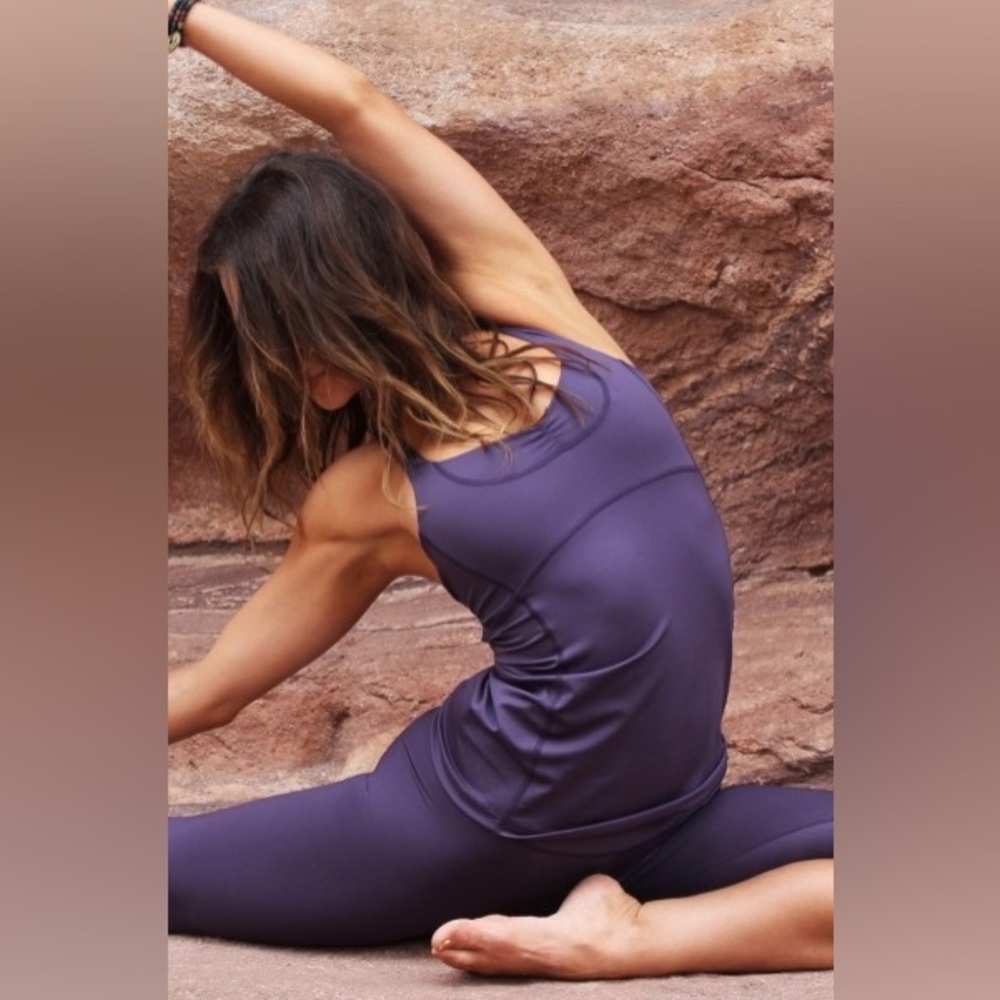 NWOT Mika Yoga Wear Linda Yoga Tank Top Purple Size Small